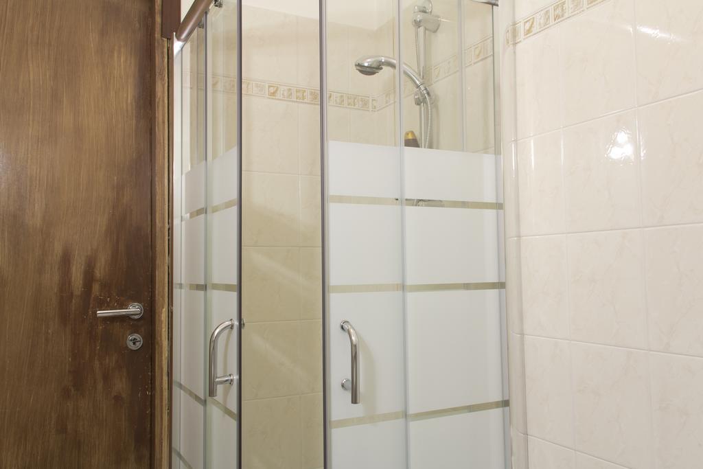 Guest House Villa De Ros Salo Room photo
