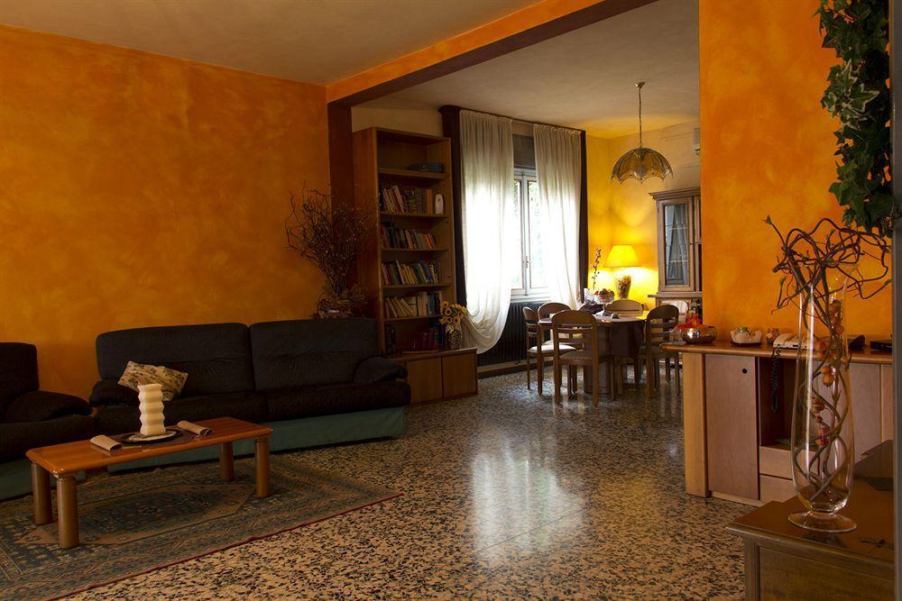 Guest House Villa De Ros Salo Exterior photo